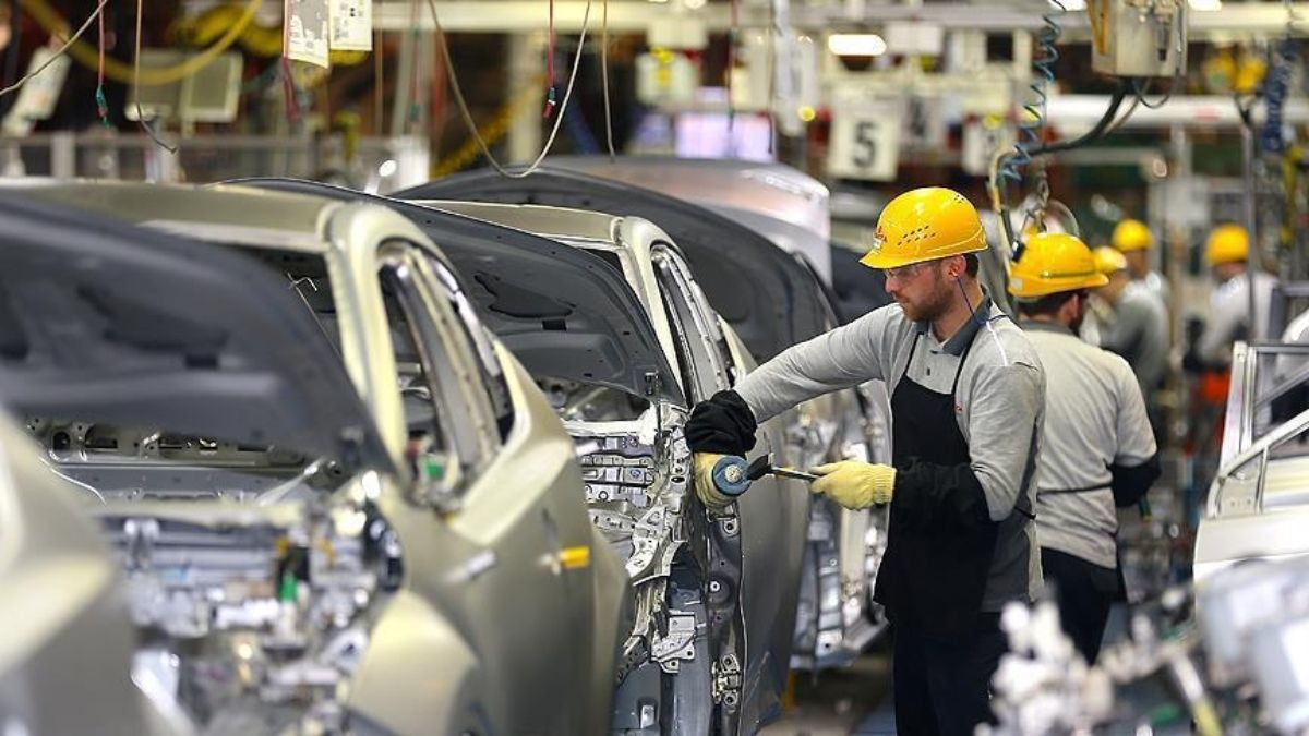 Türkiye’de 1,1 milyon adet otomobil üretildi