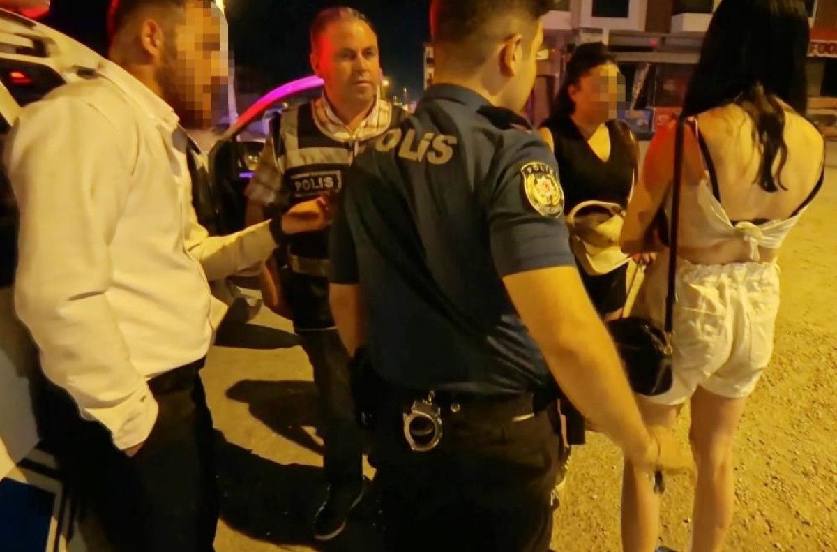 Aksaray’da saldırıya uğrayan kadını polisin anında müdahalesi kurtardı