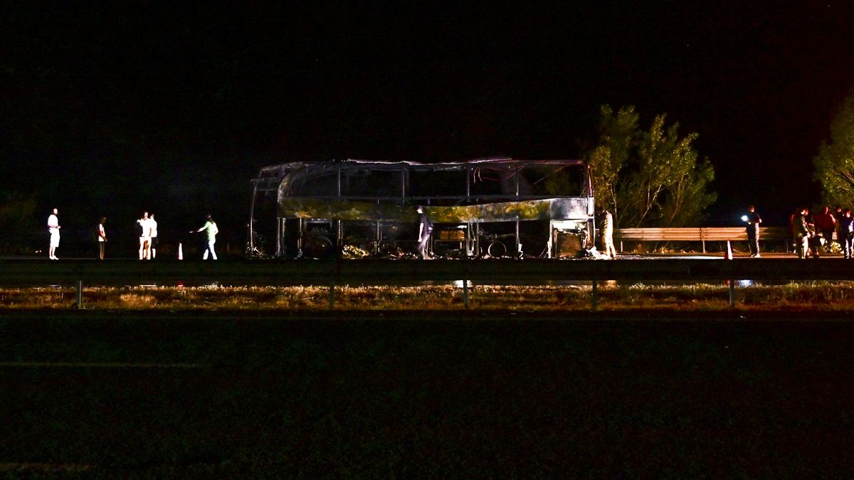 Ankara’da otobüs küle döndü: Yolcular son anda kurtuldu