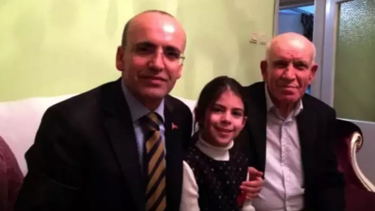 Hazine ve Maliye Bakanı Mehmet Şimşek’in abisi Nazmi Şimşek yaşamını yitirdi