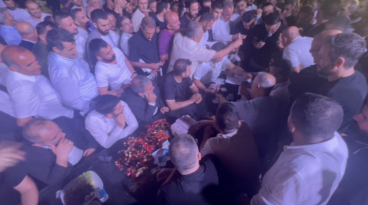 Kocaeli’de aşiret düğünü: 20 milyon TL ve 5 kilo altın takıldı