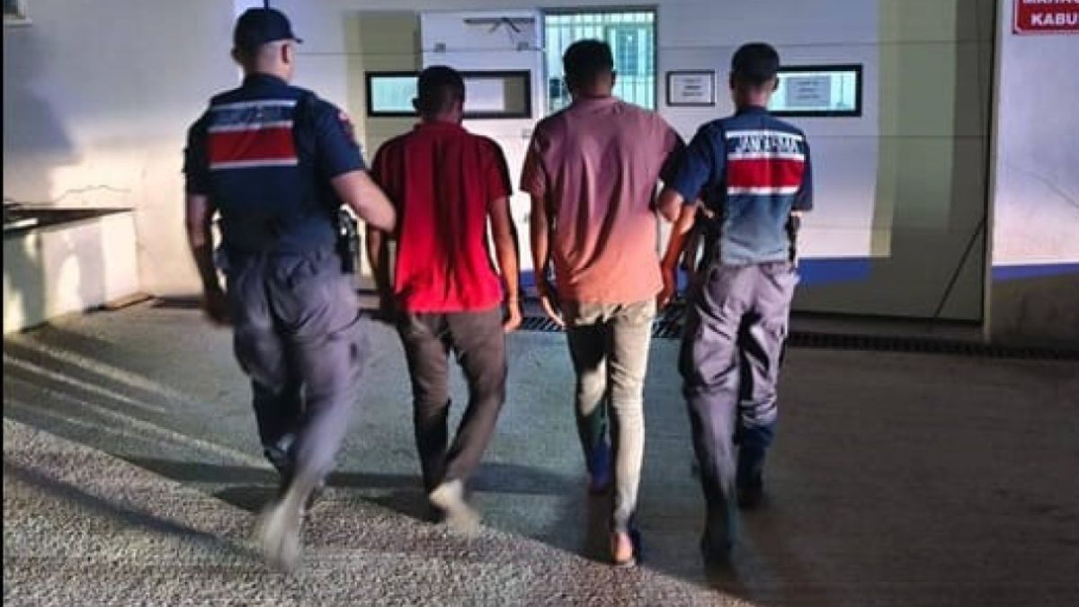 Eskişehir’de tarım arazinden 600 bin TL’lik kablo çalan 2 şahıs tutuklandı