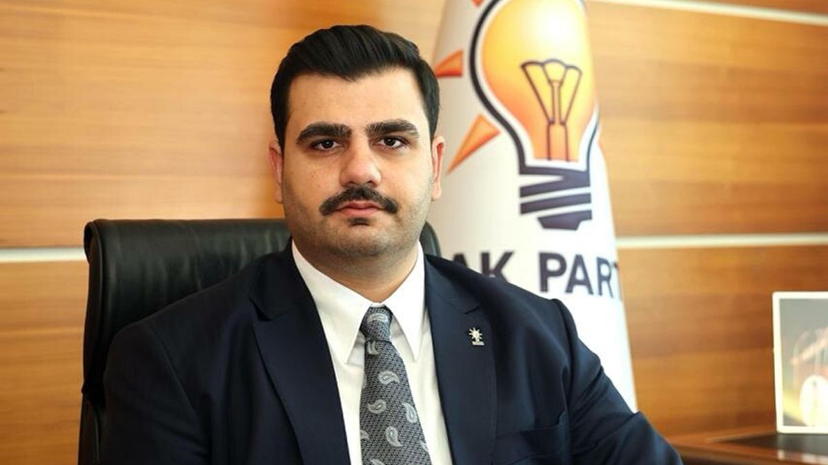 Eyyüp Kadir İnan: İzmir’i çöp dağlarına mahkum eden sizsiniz