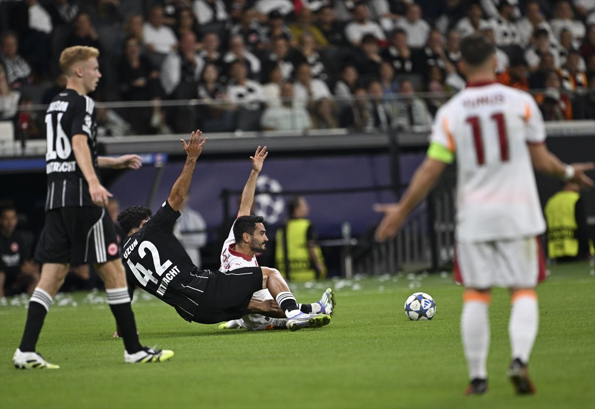 Galatasaray, Eintracht Frankfurt’a yenildi