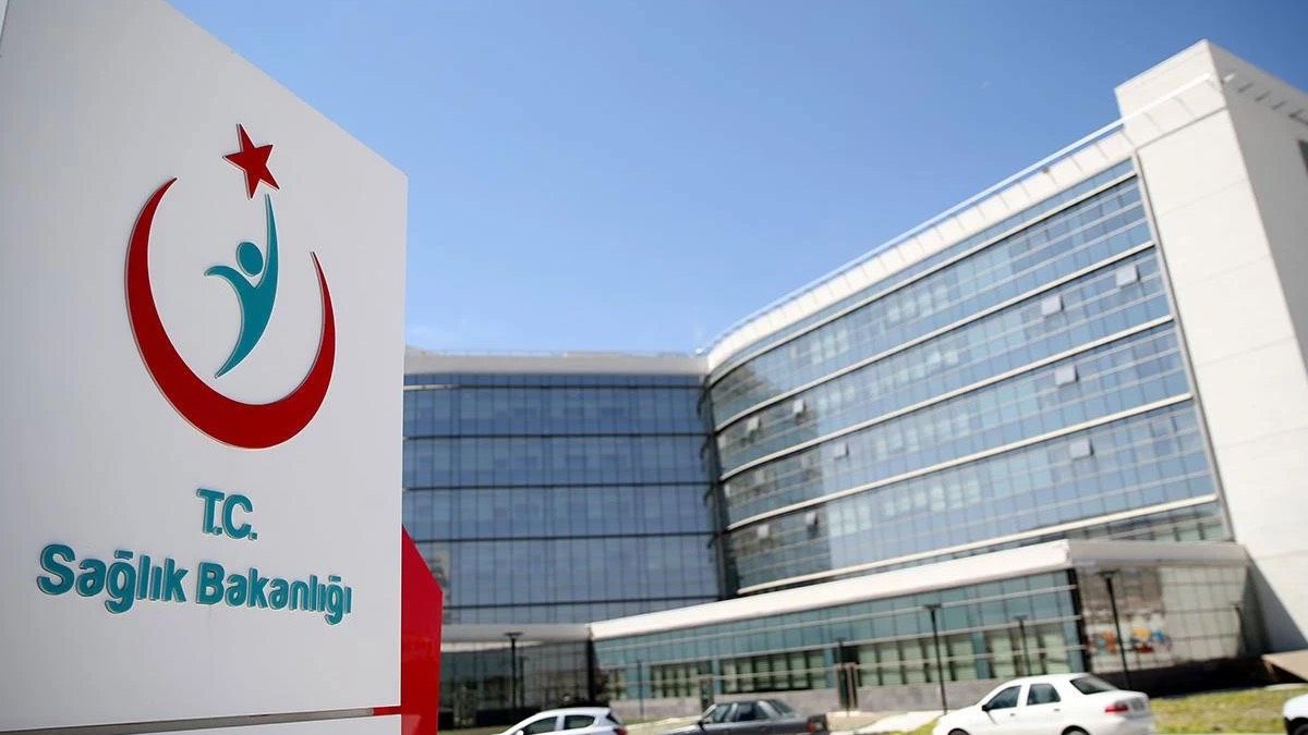 Sağlık Bakanlığı 18 bin personel alımı ilanı 2025: Başvurular başladı mı, nasıl yapılır? İşte kadro dağılımı