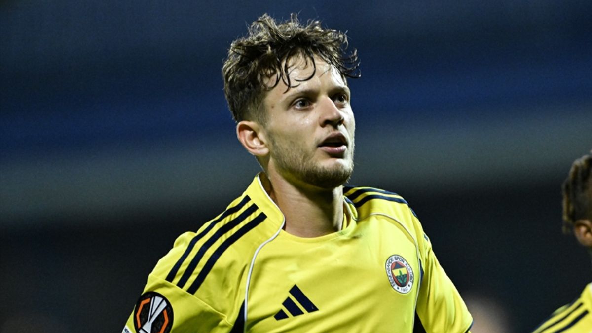 Sebastian Szymanski’den Domenico Tedesco açıklaması