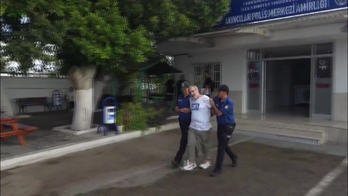 Adana’da hırsızlık cezası olan firari yakalandı: Komiser beni gaspçı sandı