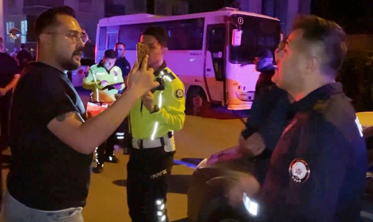 Aksaray’da “Artistlik yapıyorum” diyen alkollü sürücü polise zor anlar yaşattı