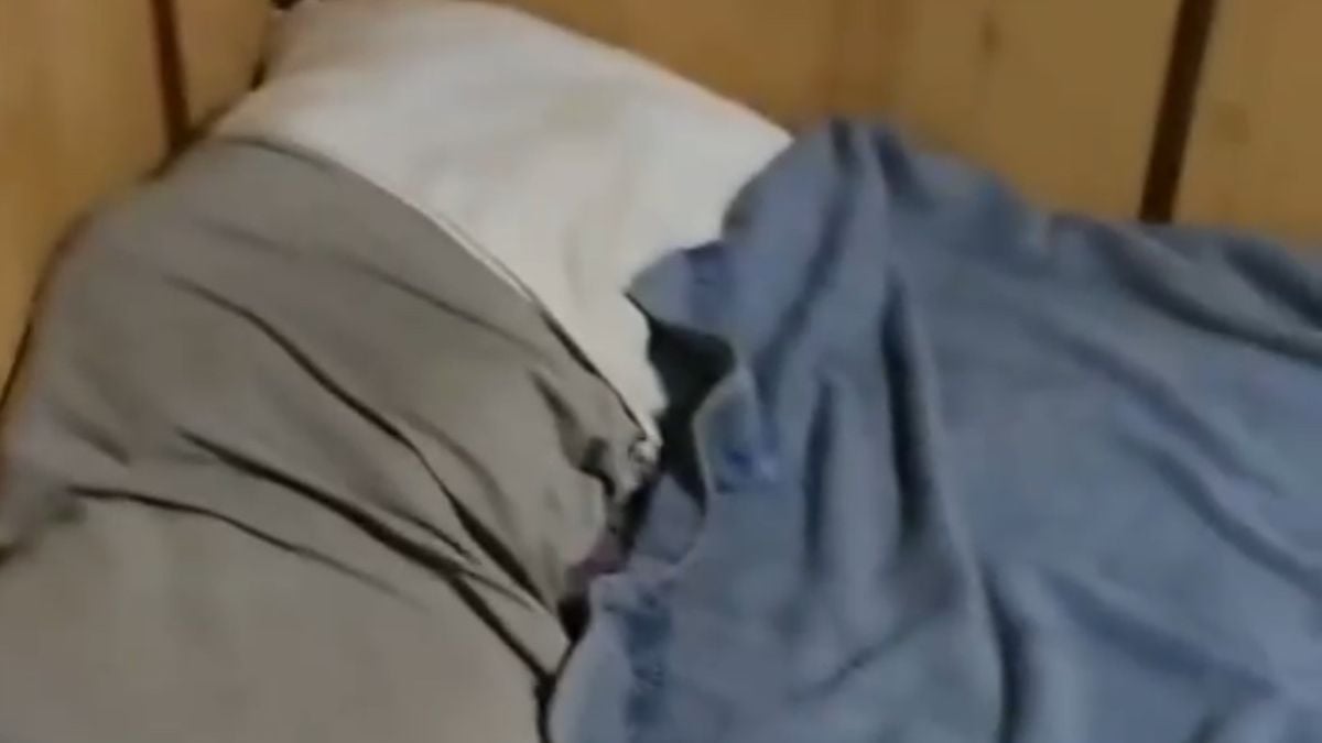 Balıkesir’de yaklaşık 1 aydır demir sahasında bekleyen mürettebat maaşlarını alamıyor