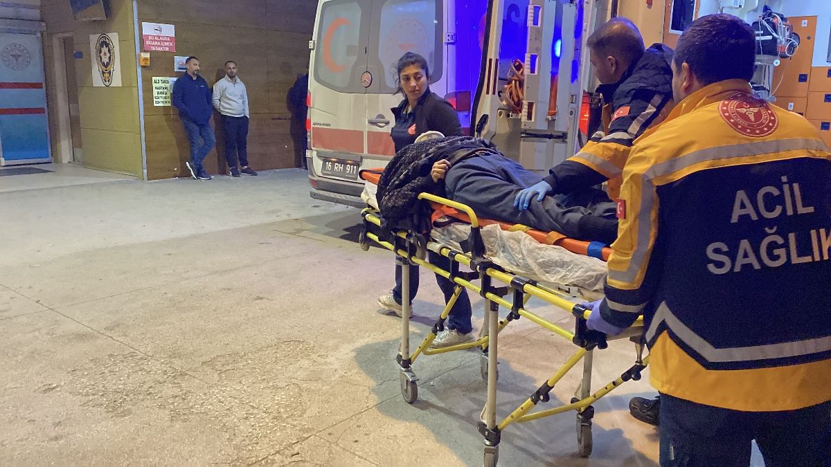 Bursa’da otobüsün çarptığı adam ağır yaralandı