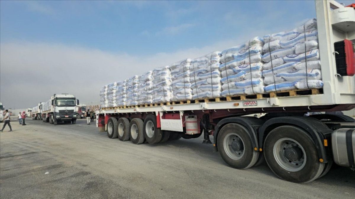 Gazze’ye ateşkesten bu yana sadece 173 yardım tırı girdi