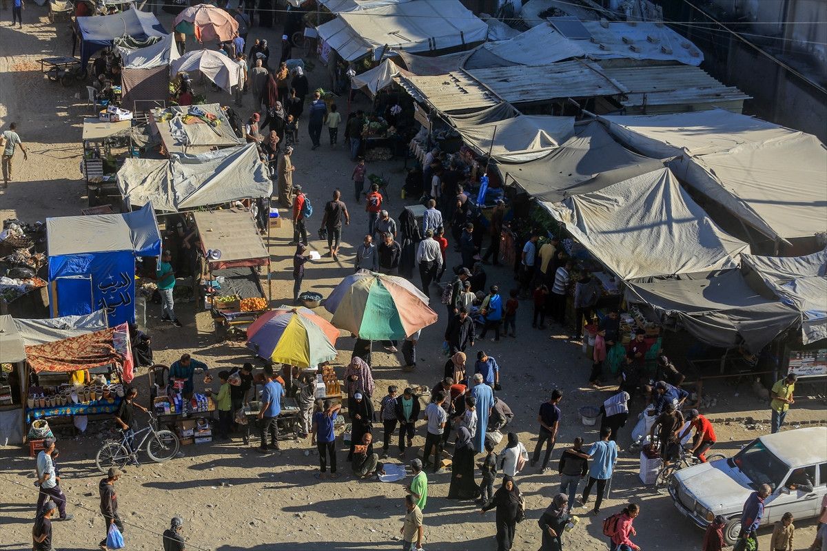 İsrail’in çekildiği Han Yunus’ta hayat yeniden başladı