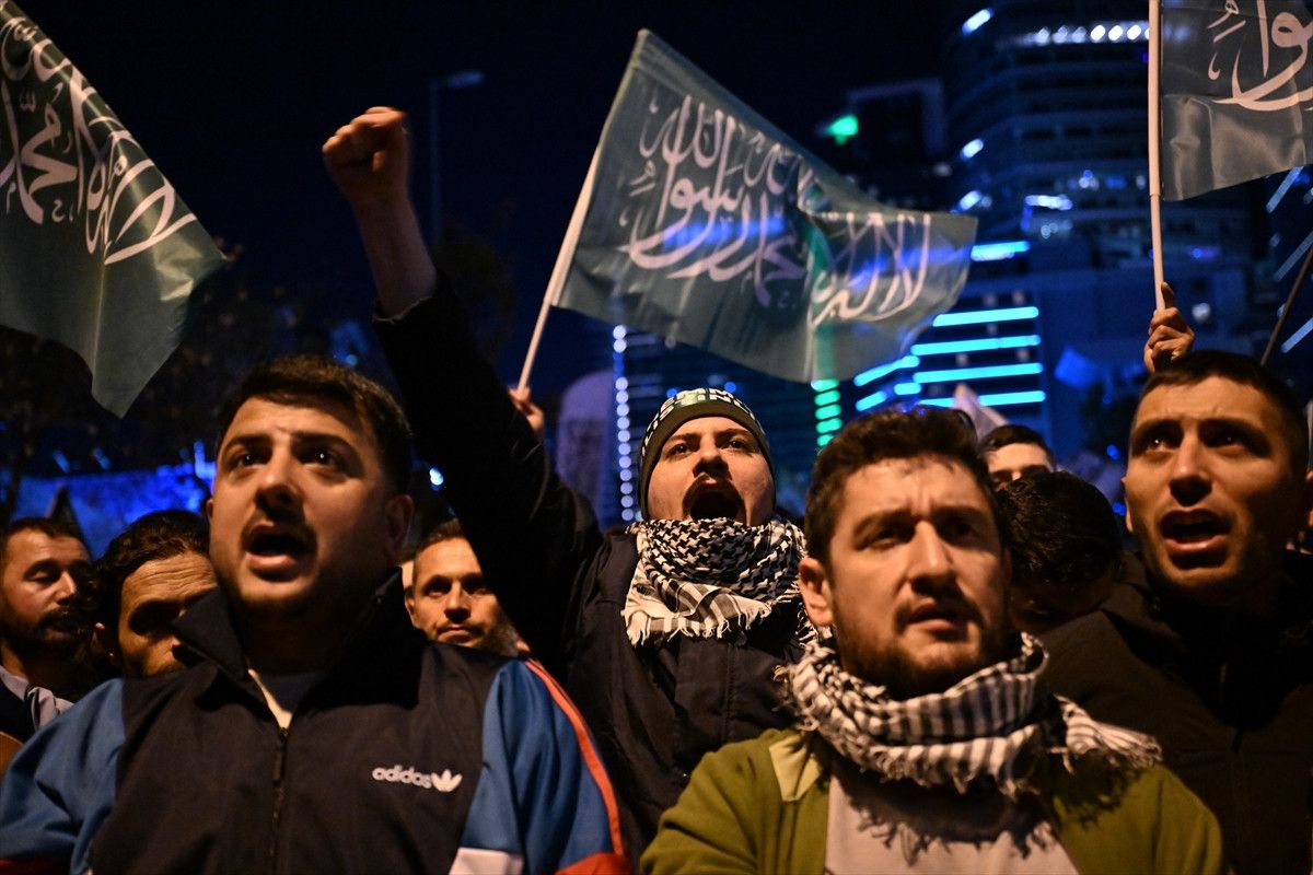 İsrail’in Sumud Filosu’na saldırısına karşı Türkiye’deki protestolar gece boyunca sürdü