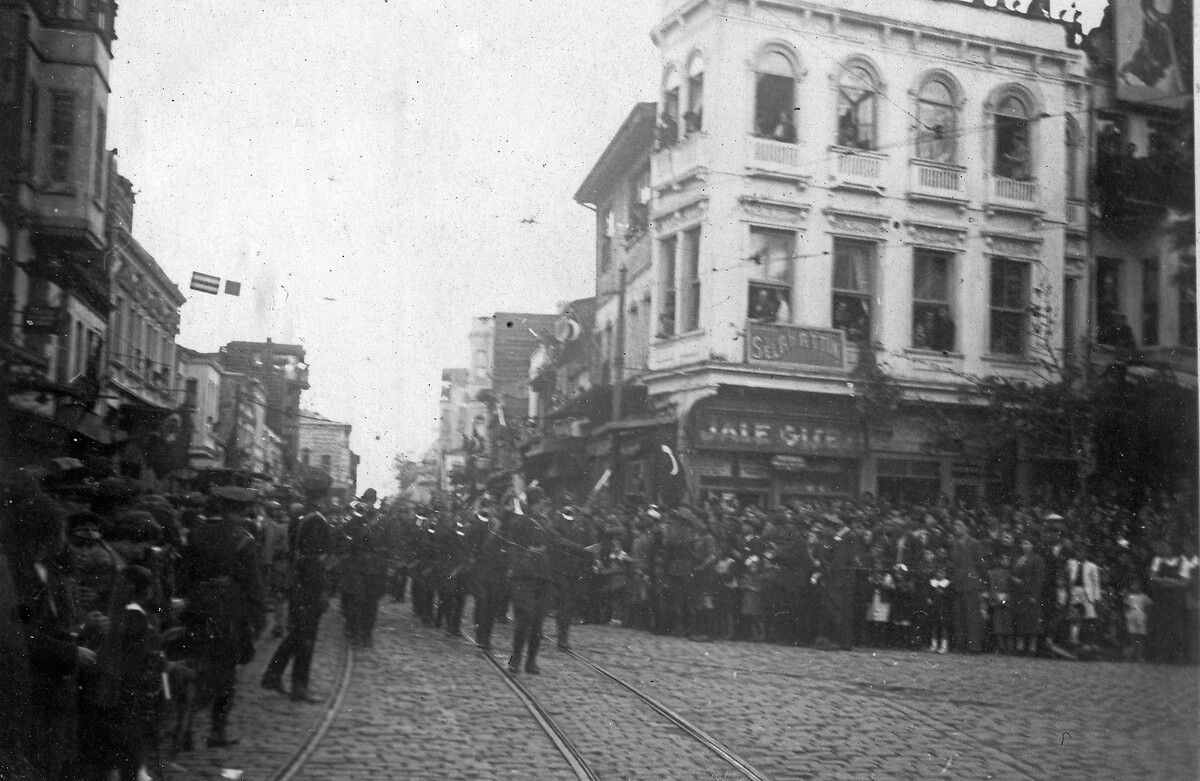 İstanbul’un düşman işgalinden kurtuluşunun 102. yılı kutlanıyor