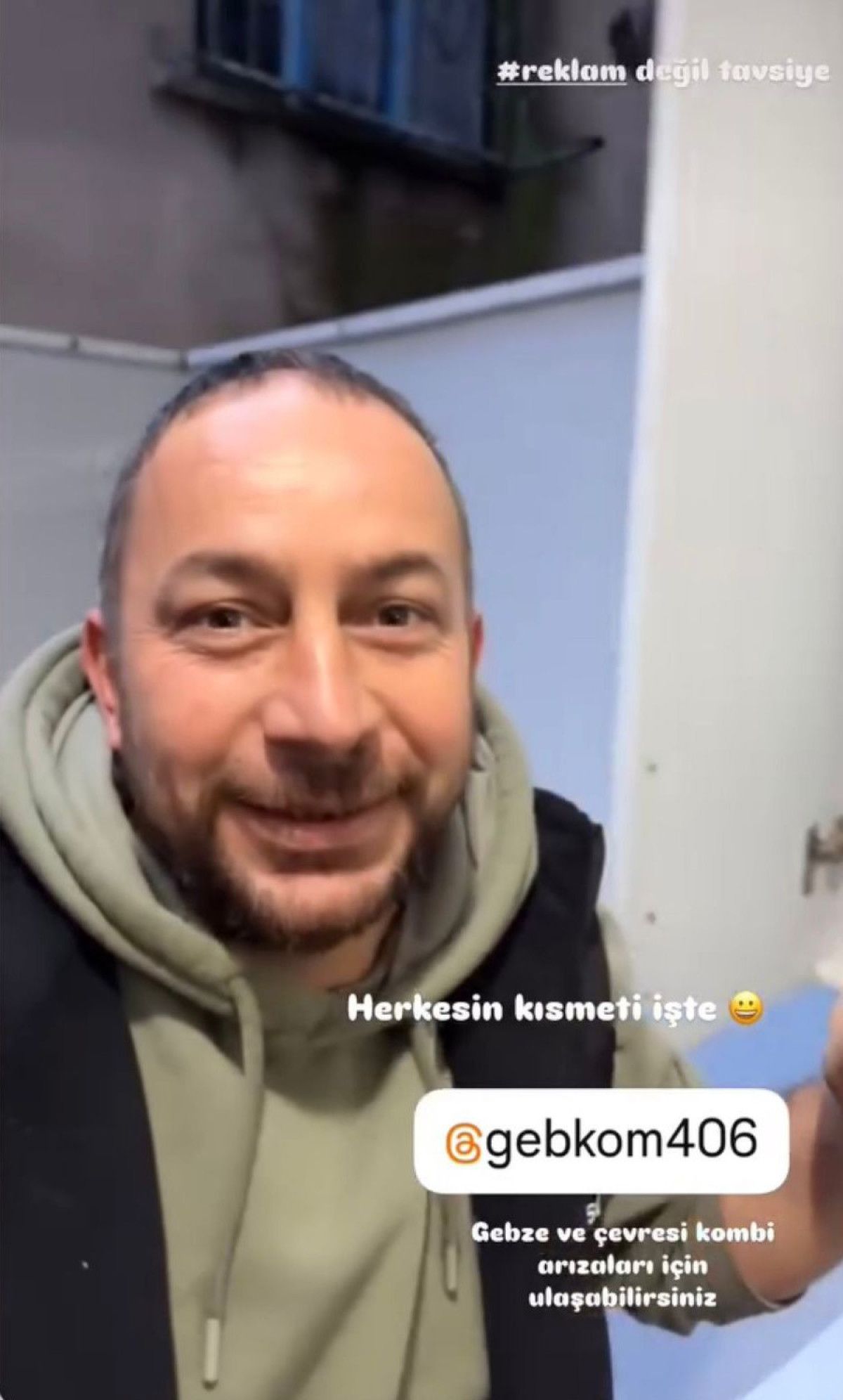 Kocaeli’de çöken binada can veren babadan geriye bu görüntüler kaldı