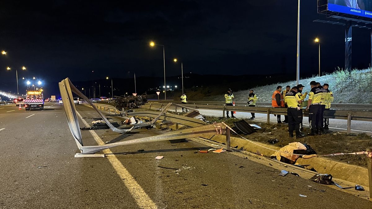 Kocaeli’de feci kazada 2 kişi hayatını kaybetti