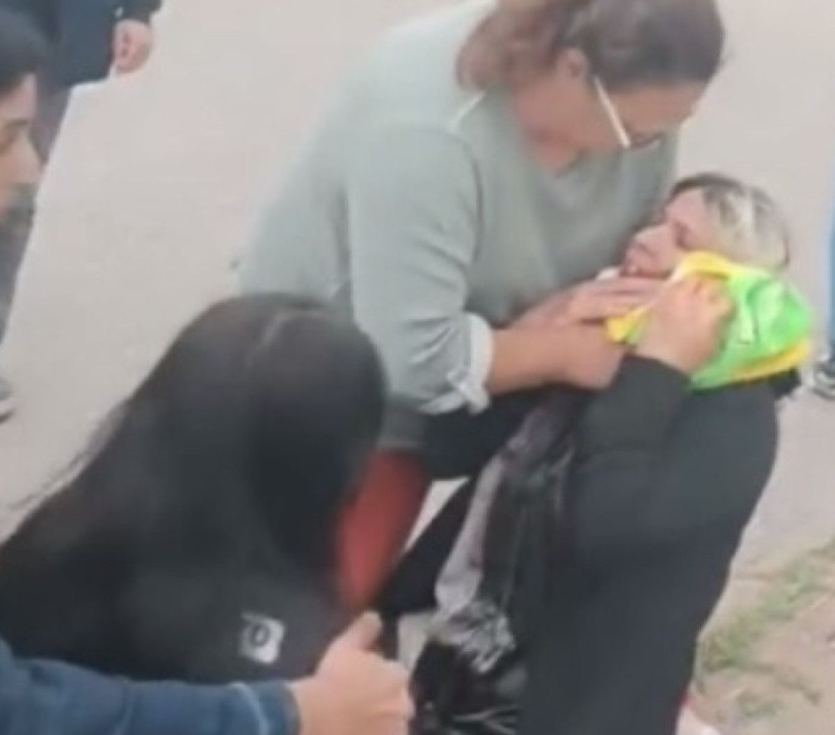 Kocaeli’de sokak ortasında dini nikahlı eşinin bıçaklı saldırısına uğradı