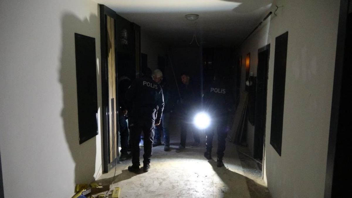 Malatya’da asansör boşluğuna düşen işçi yaşam savaşı veriyor