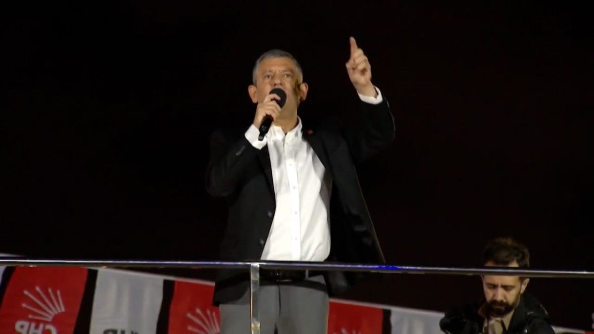 Özgür Özel, Espressolab’i boykot listesinden çıkardı