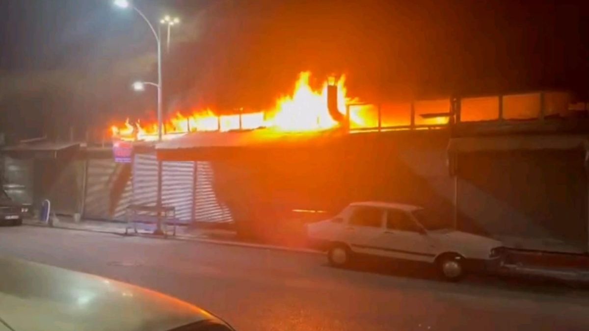 Şanlıurfa’da lokanta yangının iş yeri küle döndü