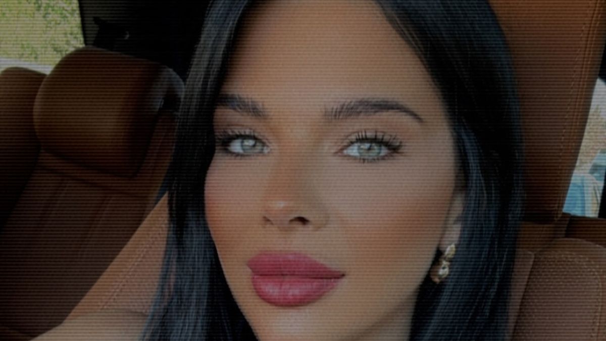 Sihirli Annem’in Tuğçe’si Damla Ersubaşı umreye gitti