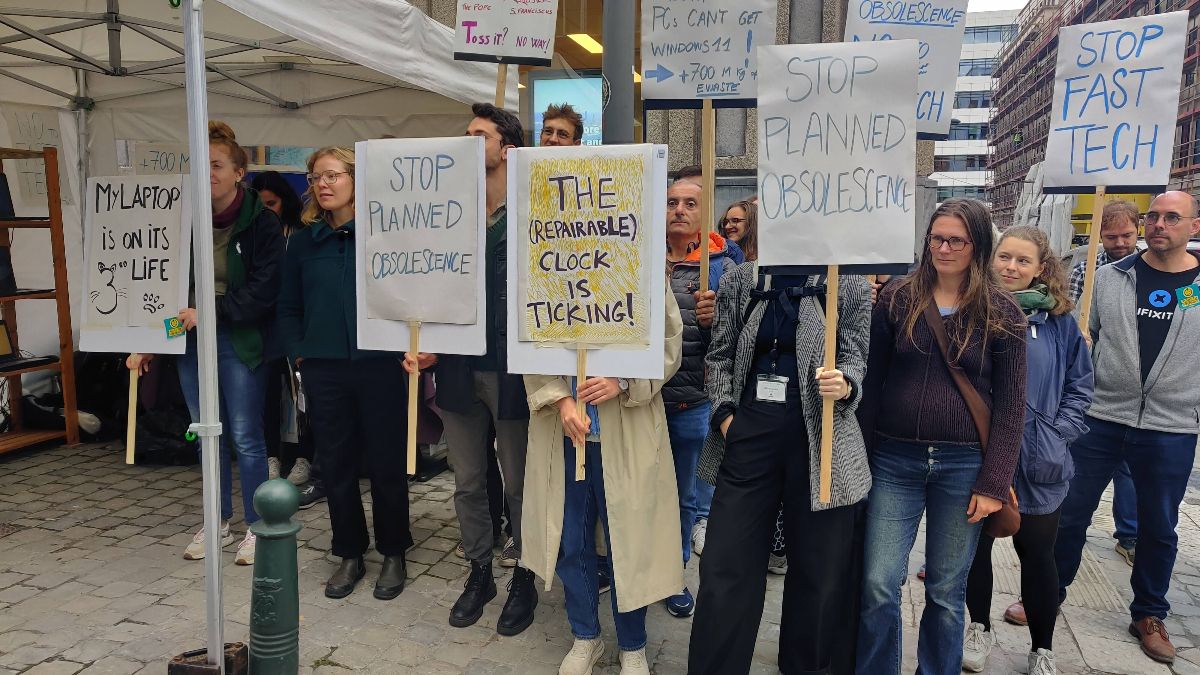 Windows 10 desteği sona ermişti: Kullanıcılar, Microsoft’u protesto ediyor