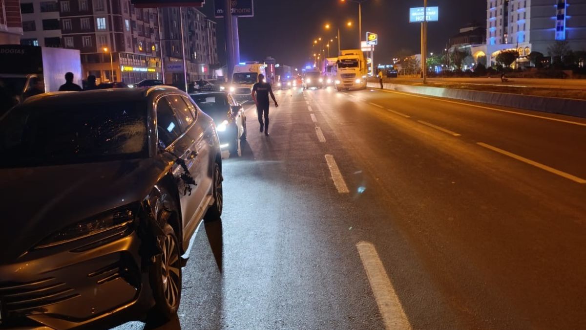 Ağrı’da 2 kadına otomobil çarptı: 1 ölü, 1 ağır yaralı