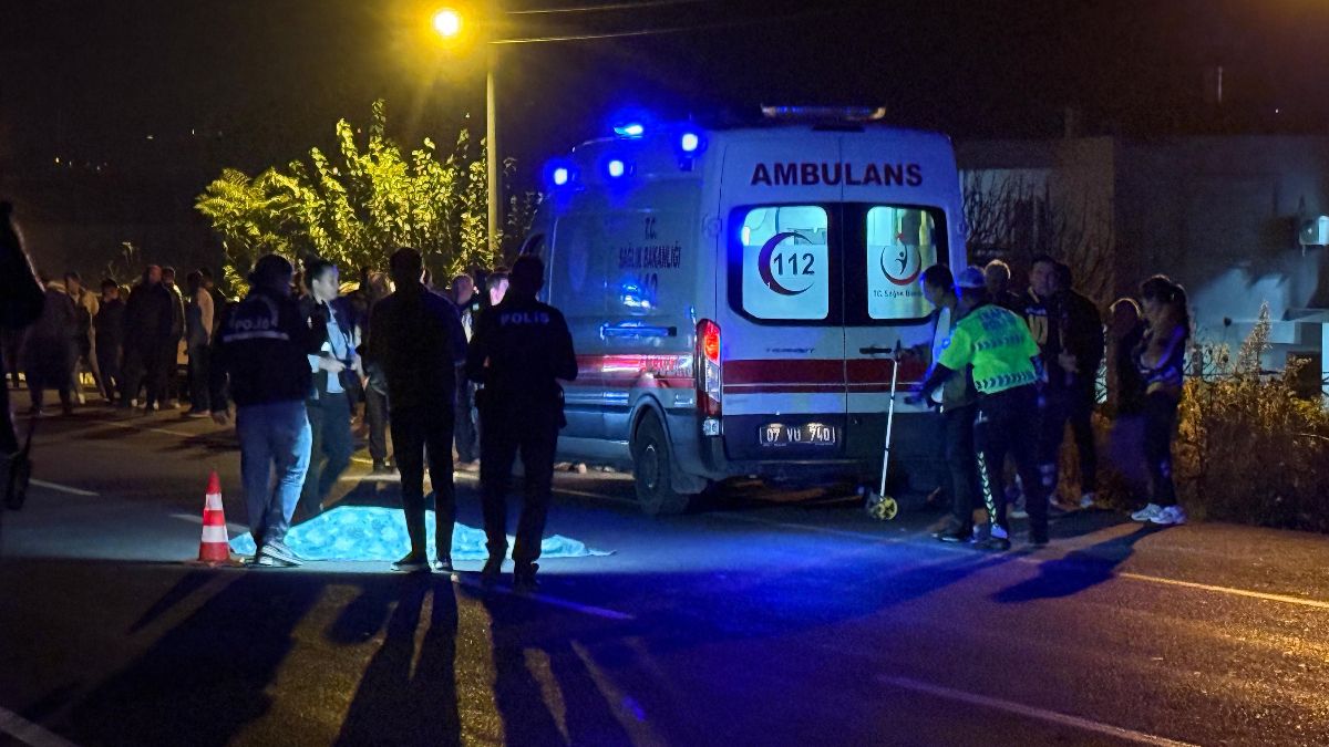 Antalya’da otomobilin çarptığı yaşlı adam hayatını kaybetti