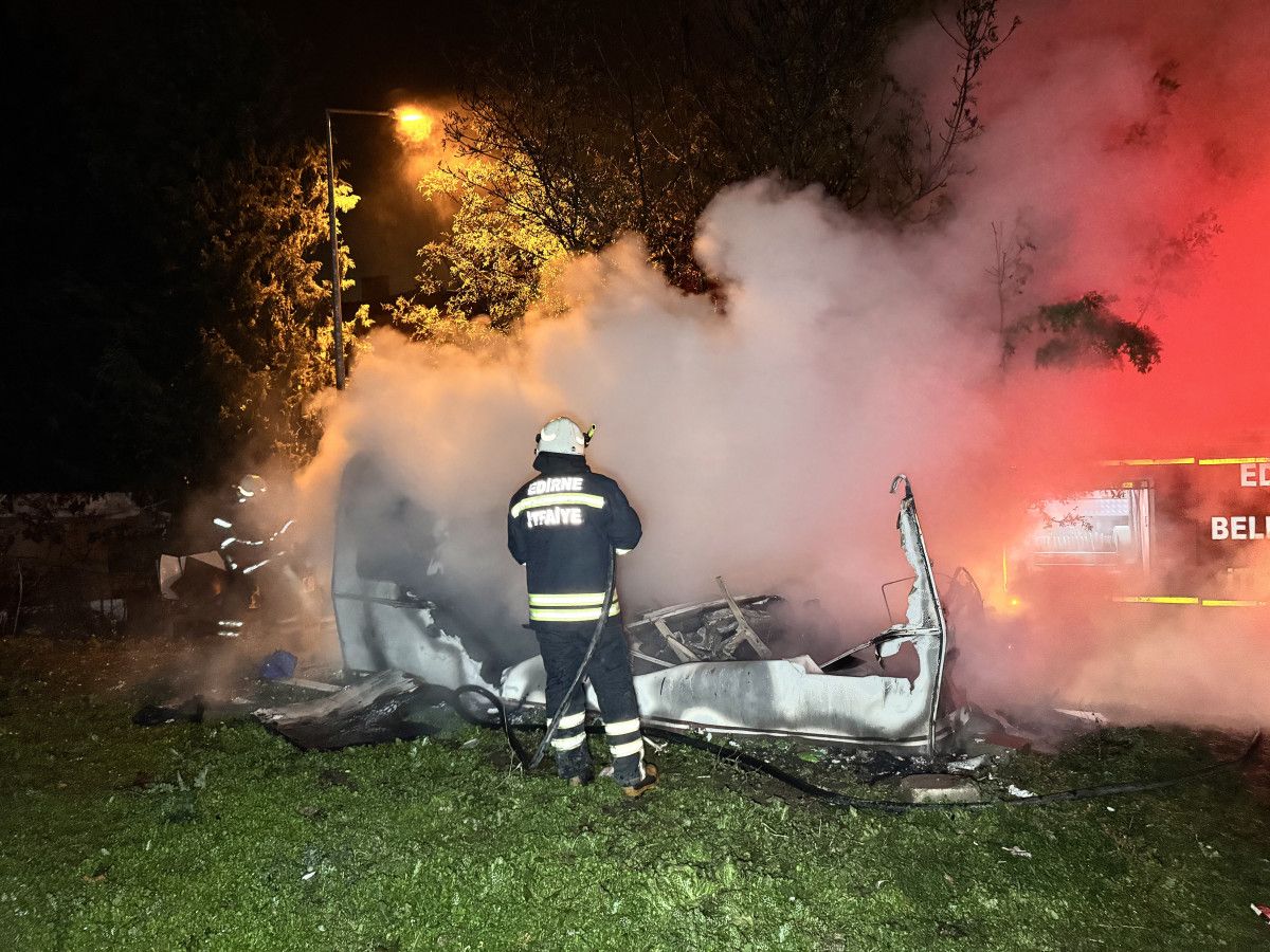 Edirne’de annesinin mezarına gitti, ölümden döndü