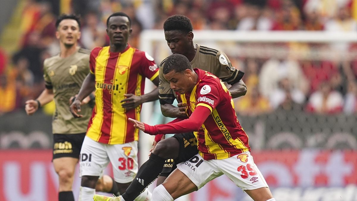 Göztepe – Kocaelispor maçında gol sesi yok