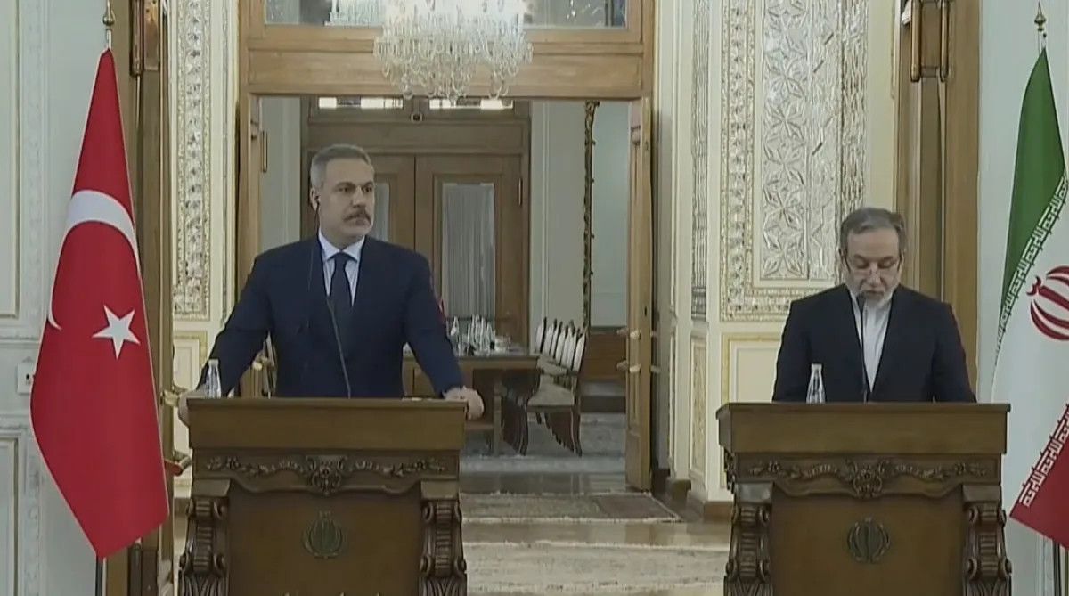 Hakan Fidan, İran Cumhurbaşkanı Pezeşkiyan ile görüştü