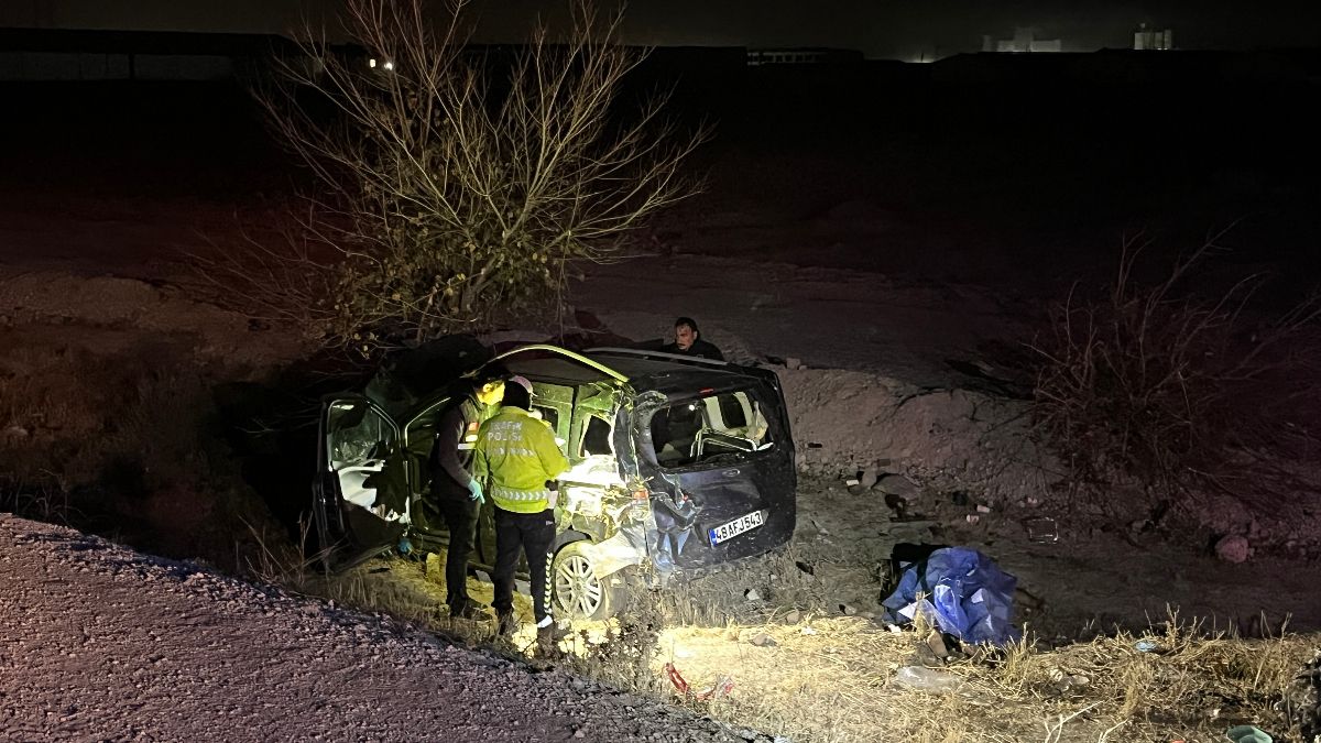 Konya’da şarampole devrilen araçta 1 kişi öldü