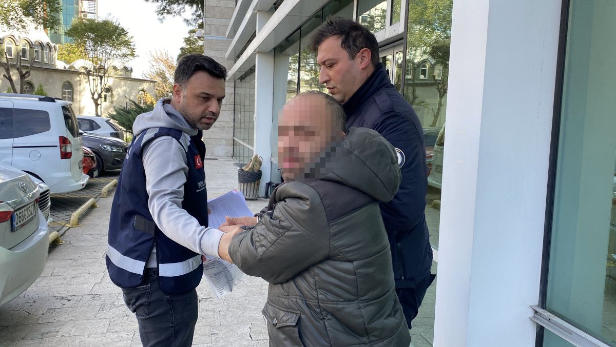 Samsun’da eşinin başına ütüyle vurup çocuklarını darbetti