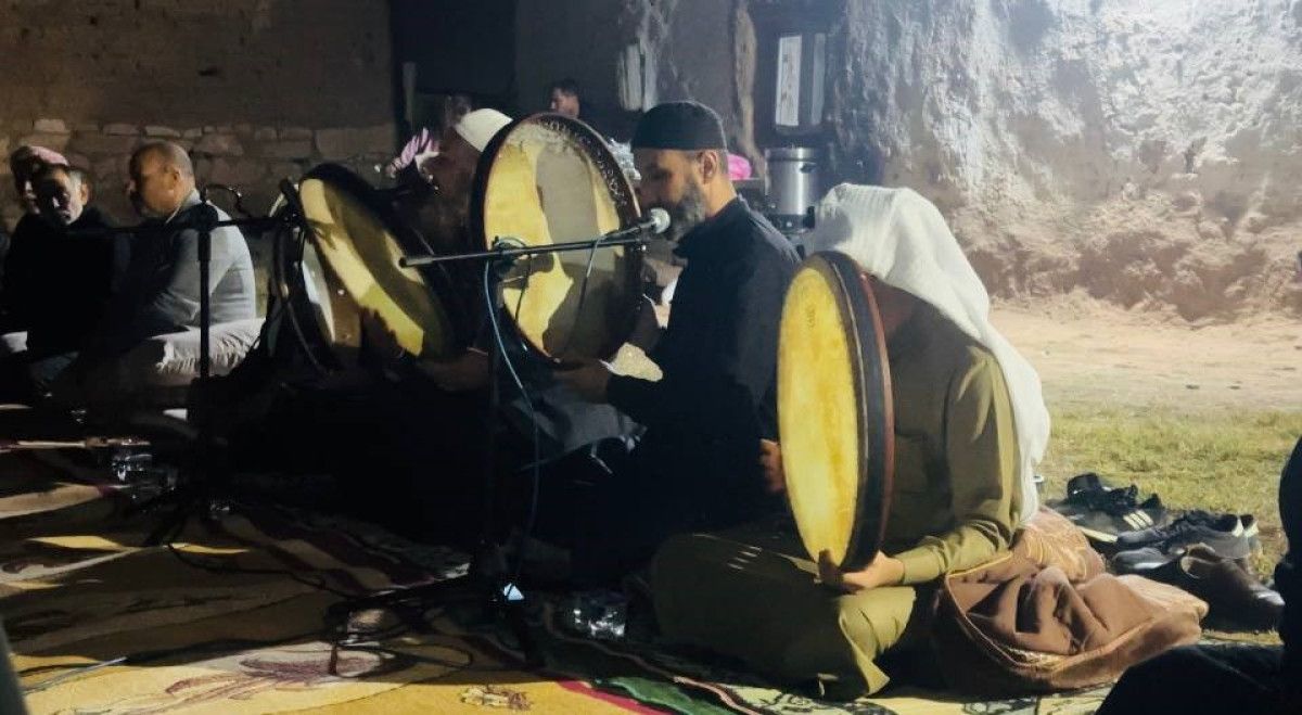 Şanlıurfa’da kendi kendine yanan ev için zikir çektiler