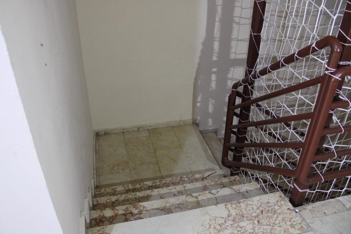 Ankara’da sipariş götürdüğü binaya tuvaletini yaptı