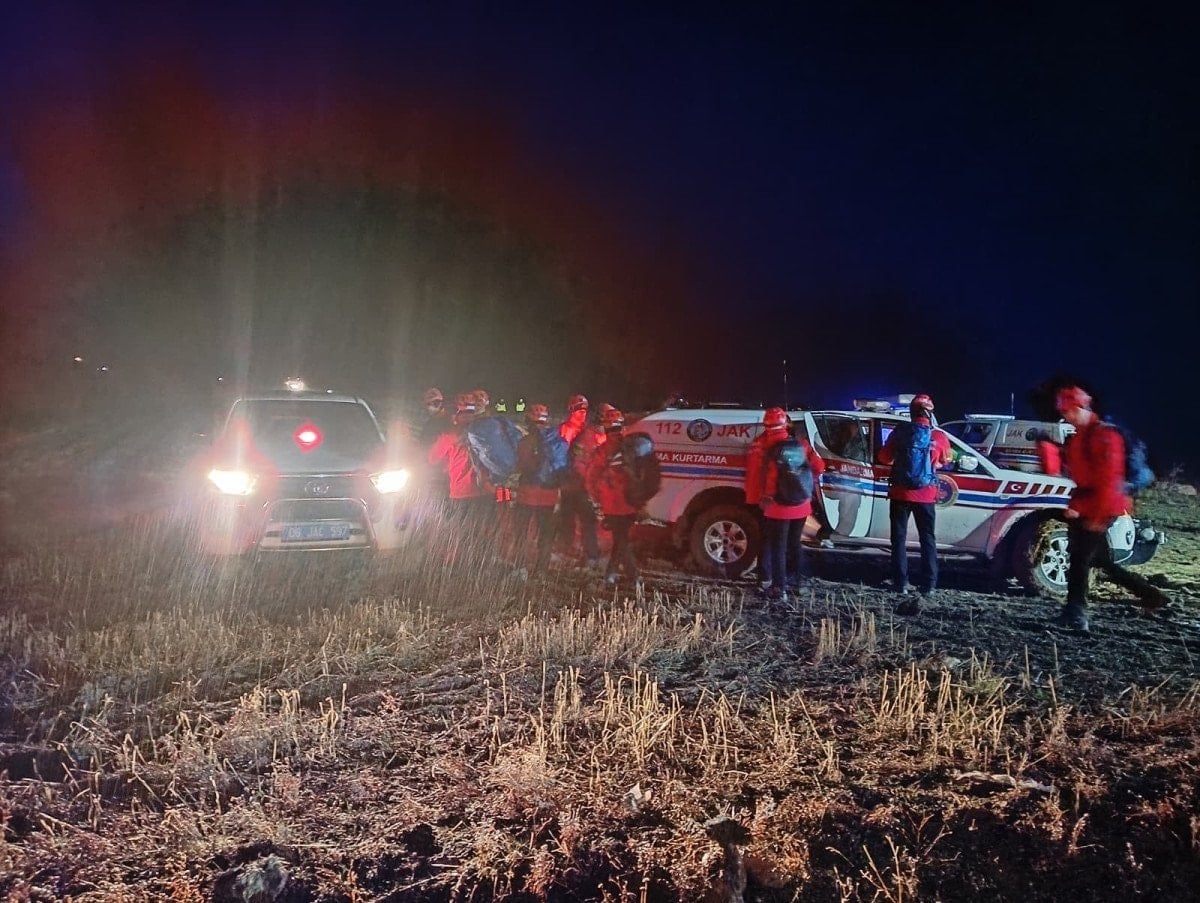 Ankara’da uçağın düştüğünü gören vatandaşlar o anları anlattı