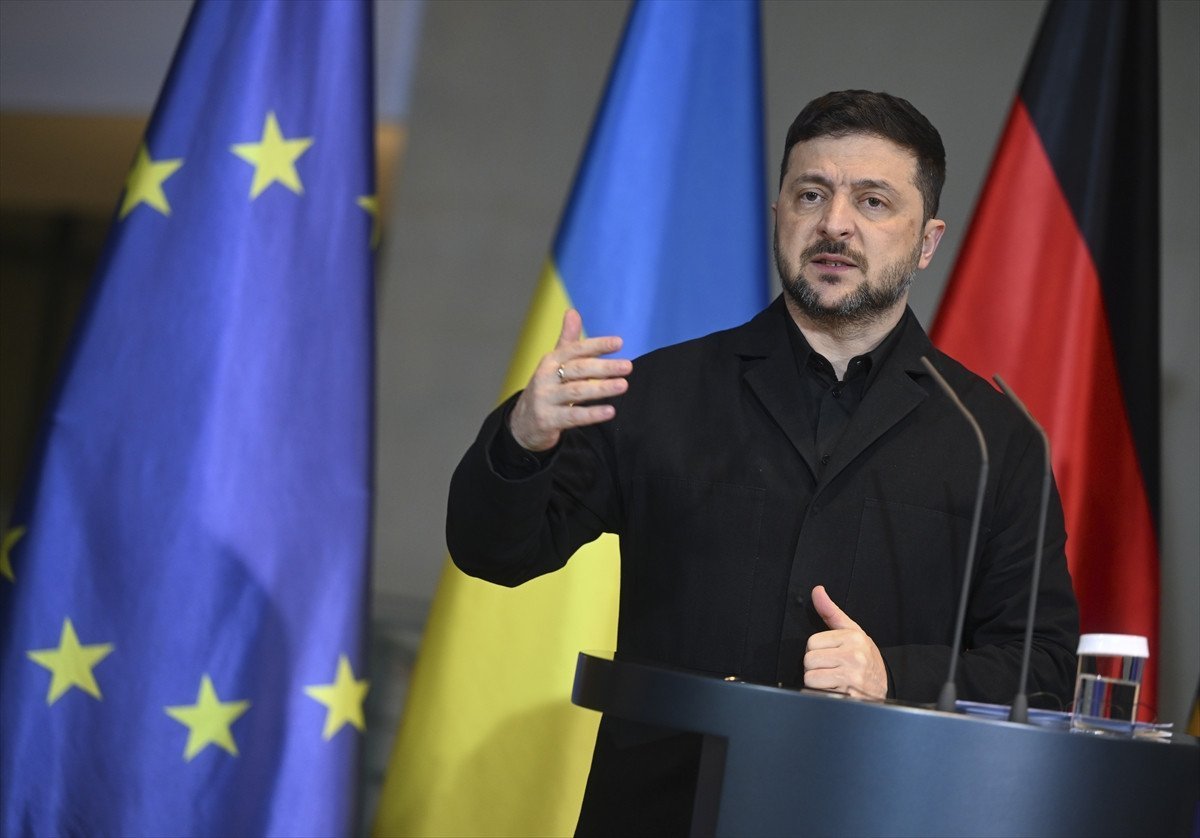 Avrupalı liderlerden, Avrupa öncülüğünde çok uluslu güç teklifi