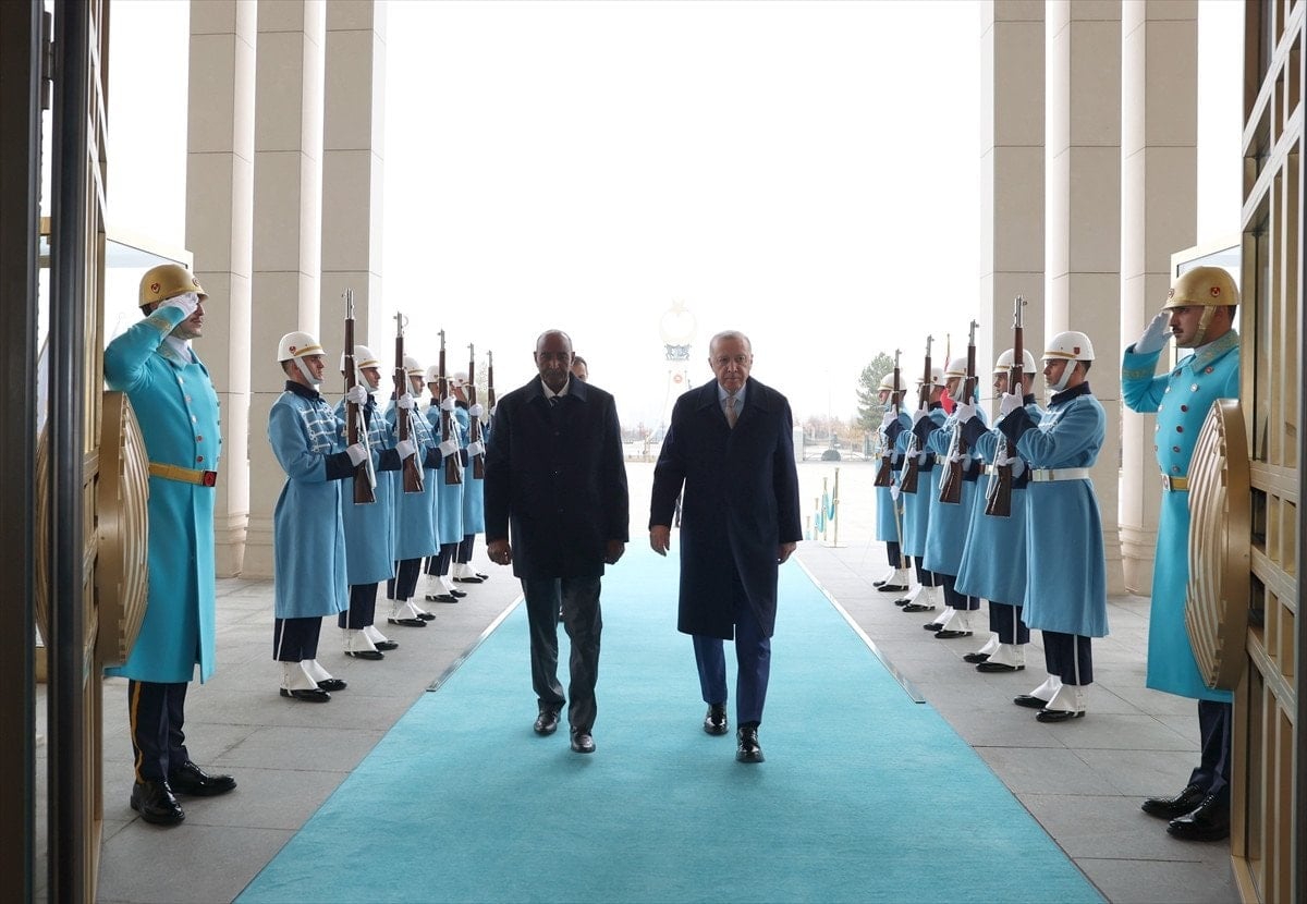 Cumhurbaşkanı Erdoğan Sudan Lideri’ni kabul etti