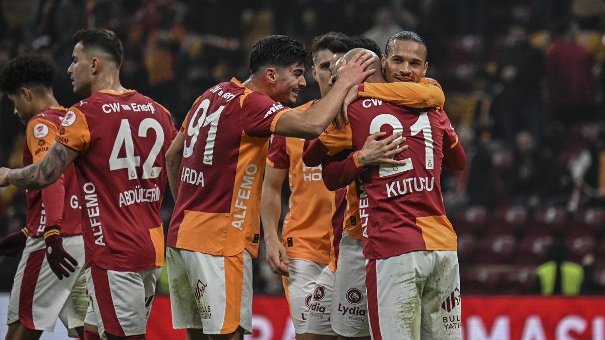 Galatasaray kupada Başakşehir’i yendi