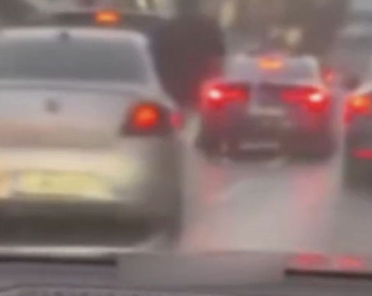 İstanbul’da düğün konvoyunda trafiği tehlikeye atan şahıslara 15 bin 888 TL ceza kesildi