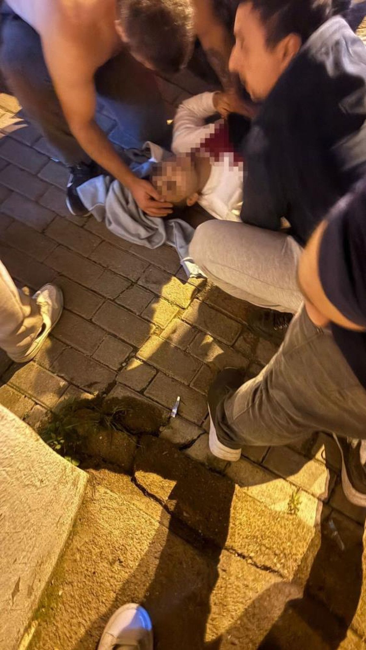 Kocaeli’de lise öğrencilerinin bıçaklı kavgasında 1 çocuk yaralandı