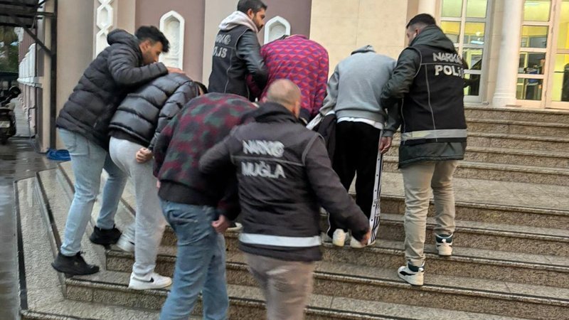 Muğla’da uyuşturucu operasyonlarında 10 tutuklama