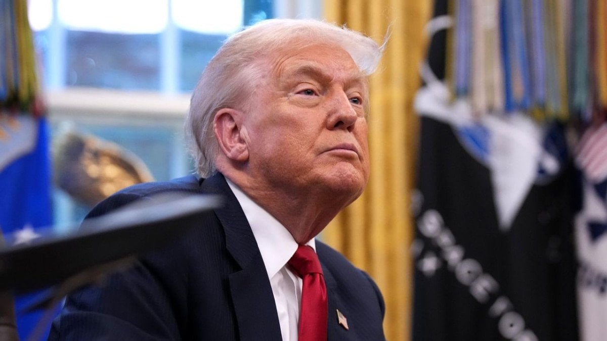 Donald Trump: Grönland’ın savunmasını iki köpek kızağı yapıyor