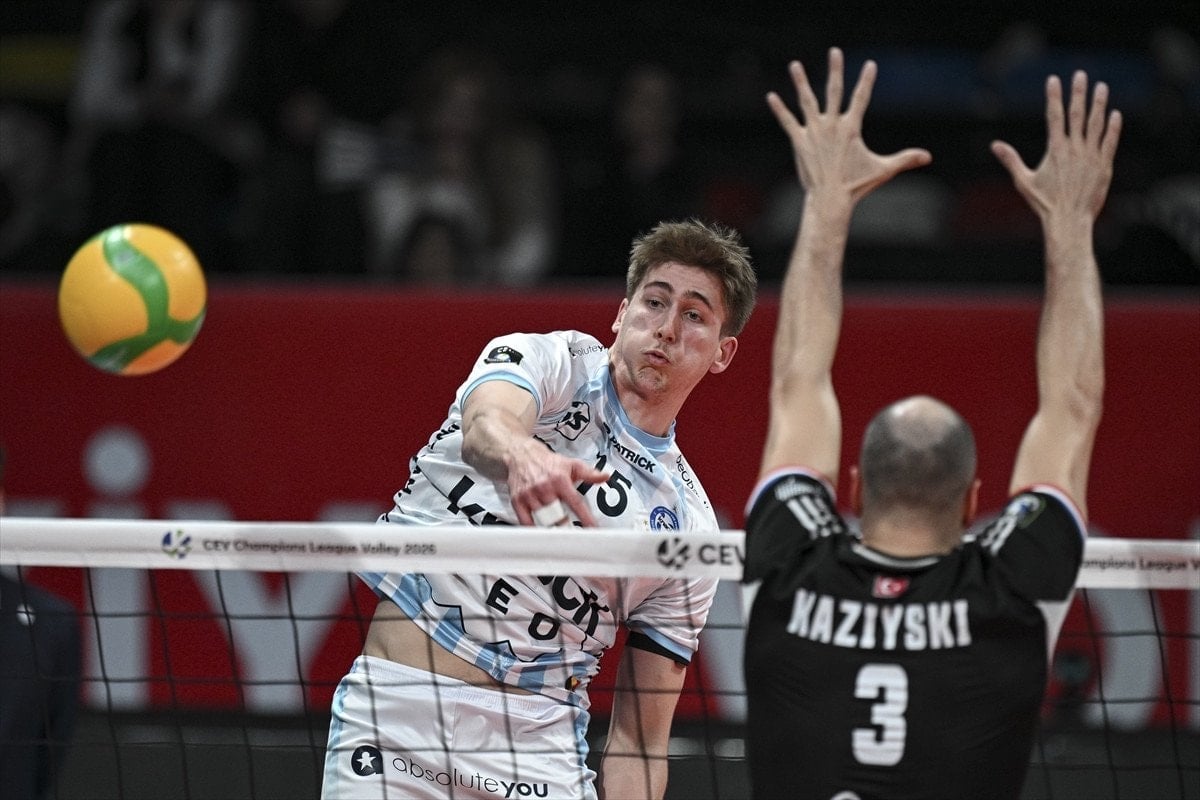 Halkbank, Knack’e yenildi