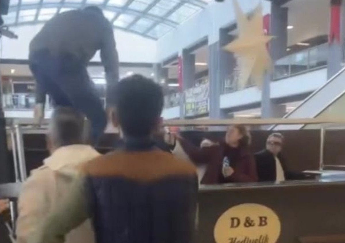 İstanbul’da alışveriş merkezinde ‘yer kiralama’ kavgası