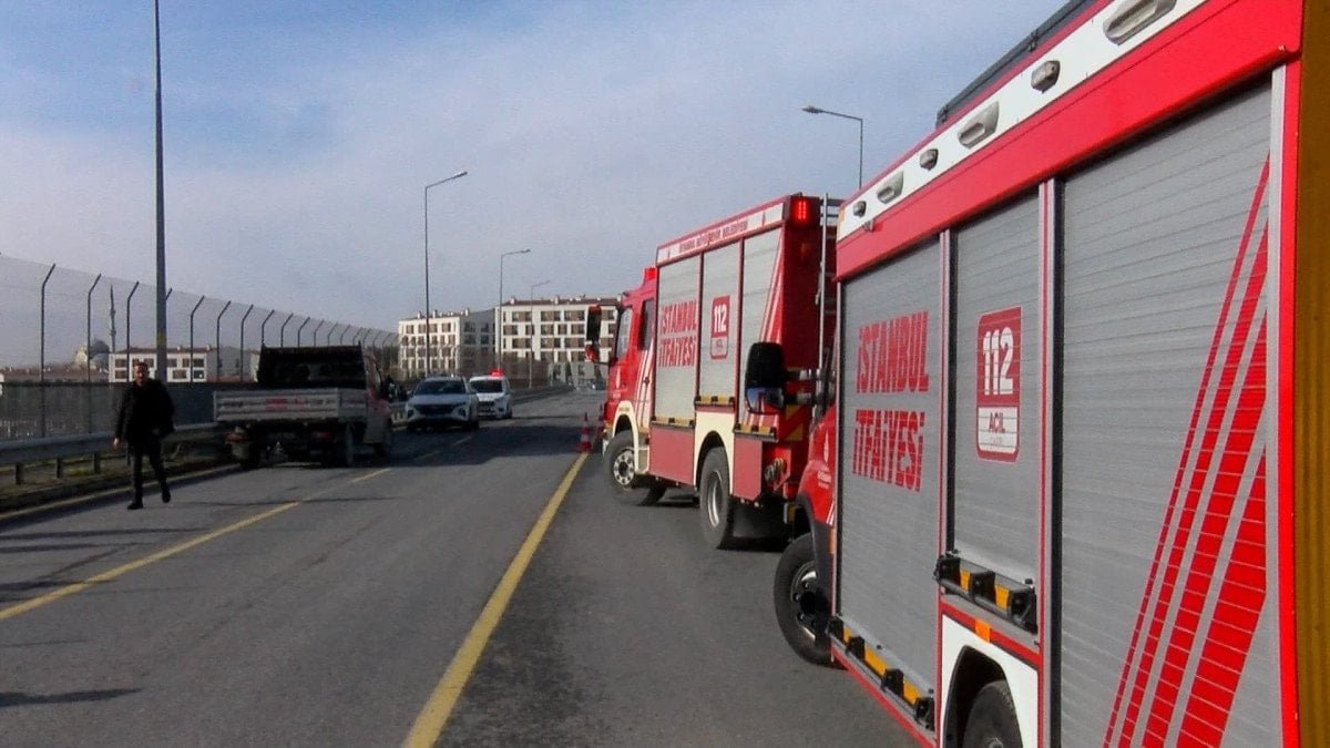 İstanbul’da üzerine kamyon kabini devrilen adam, hayatını kaybetti
