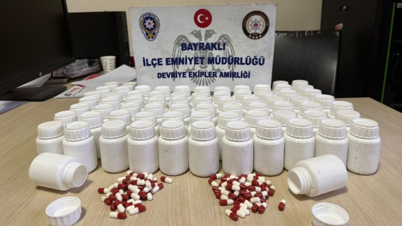 İzmir’de mezarlıkta bulunan poşetten binlerce uyuşturucu hap çıktı