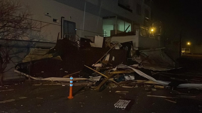 Karaman’da fırtına hayatı olumsuz etkiledi