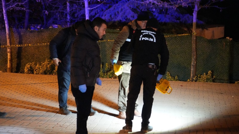 Kırıkkale’de kavgaya müdahale eden polis memuru bıçakla yaralandı