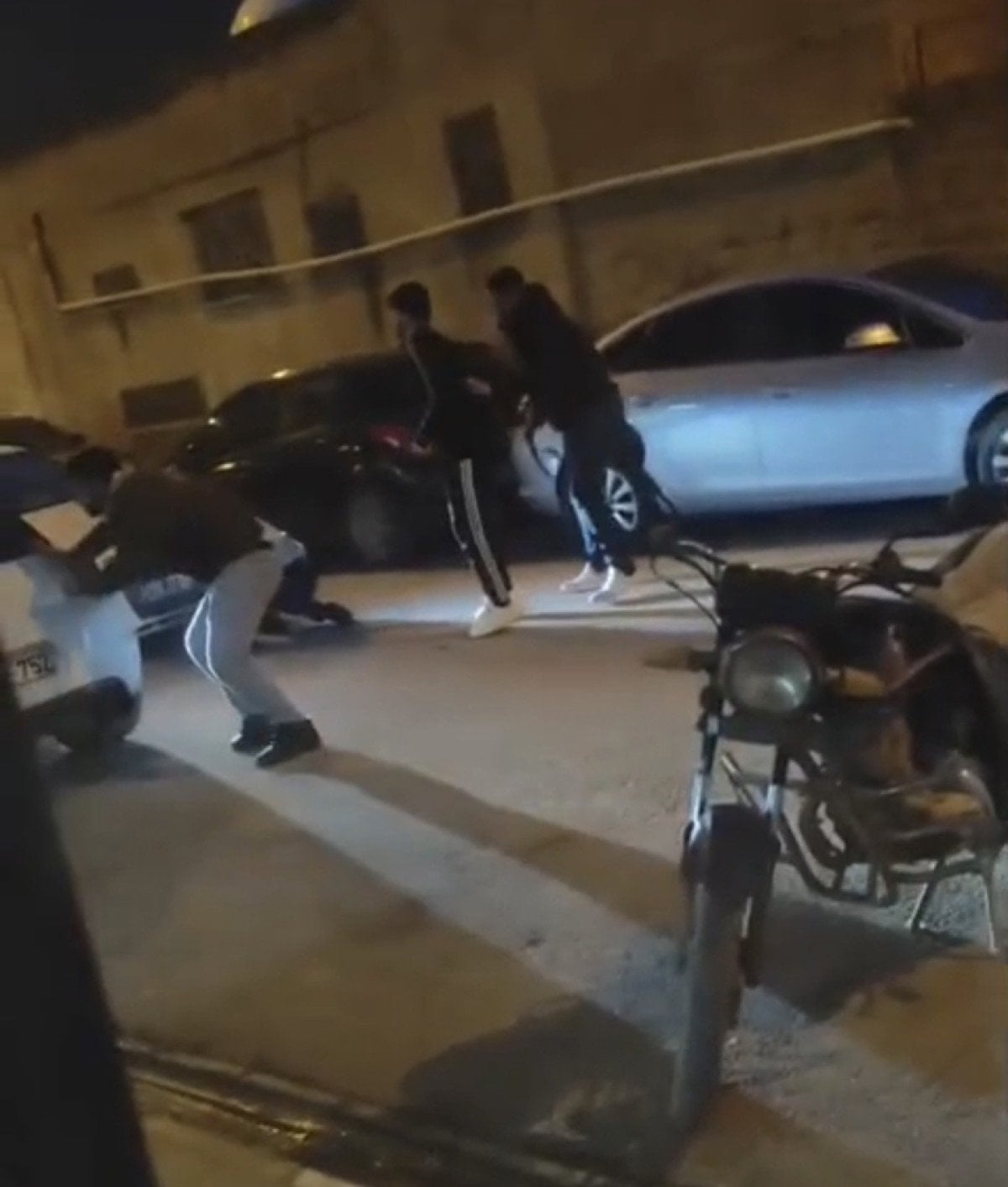 Mardin’de silahlı ve sopalı park yeri kavgasında 3 kişi yaralandı